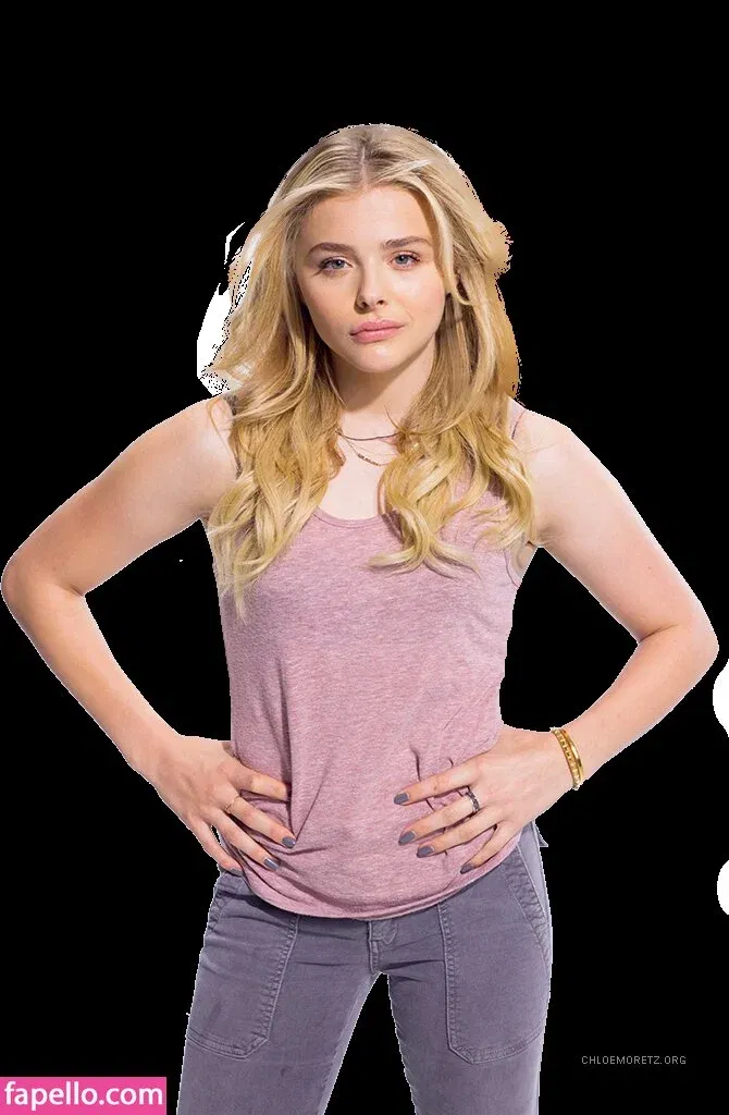 Chloë Grace Moretz / chloegmoretz / https: Onlyfans Photo Gallery 