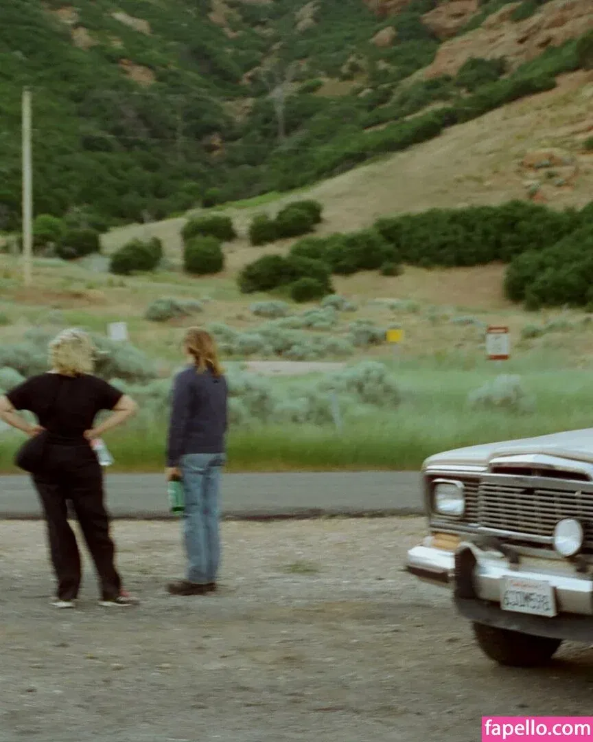 Chloë Grace Moretz / chloegmoretz / https: Onlyfans Photo Gallery 