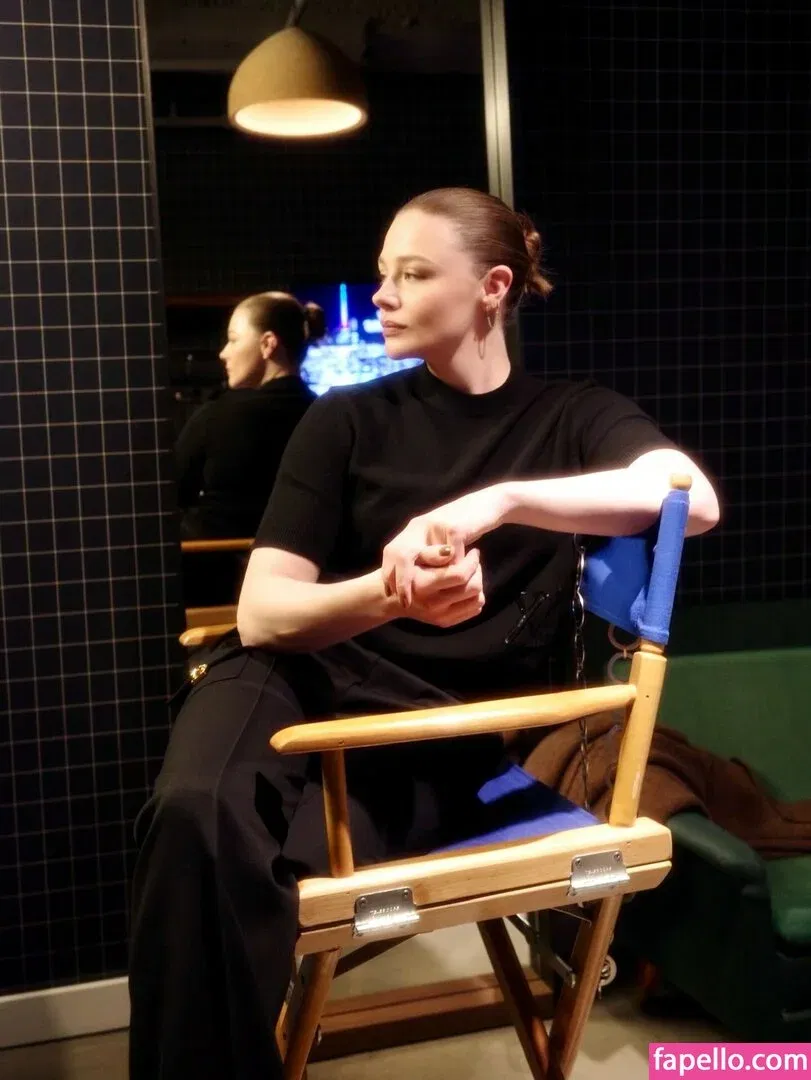 Chloë Grace Moretz / chloegmoretz / https: Onlyfans Photo Gallery 