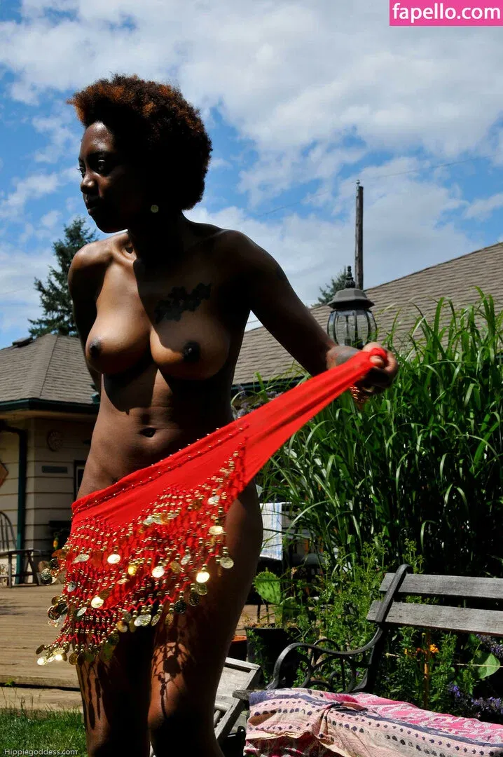 HippieGoddess / hippie___goddess / hippiegoddess69 Onlyfans Photo Gallery 