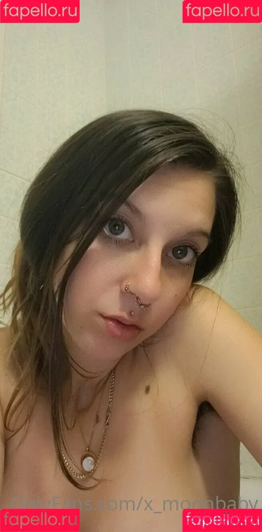 x_moonbaby / x_moonbabyy Onlyfans Photo Gallery 