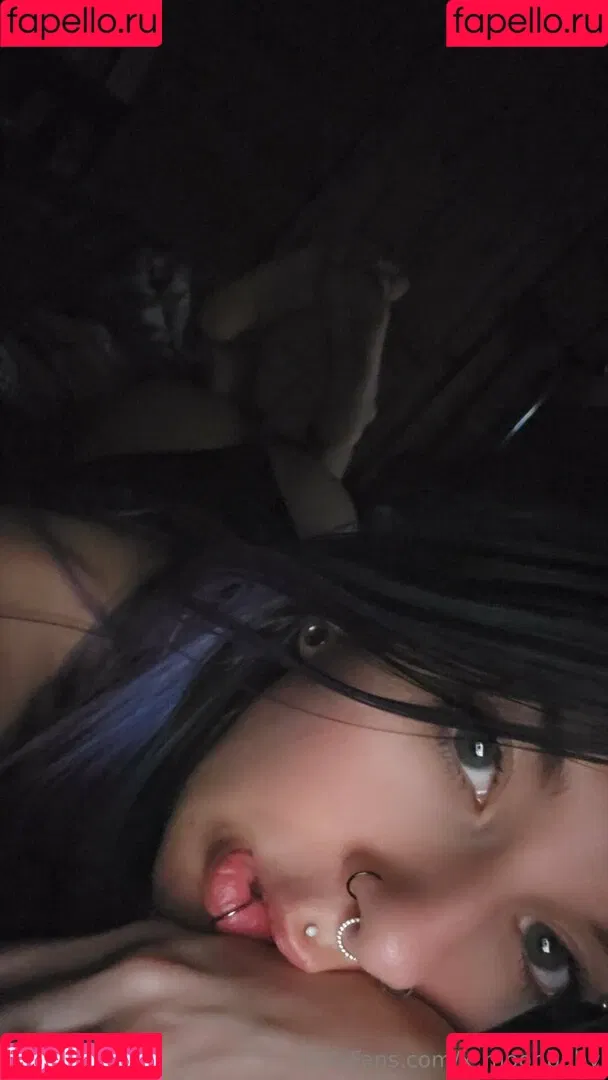 x_moonbaby / x_moonbabyy Onlyfans Photo Gallery 