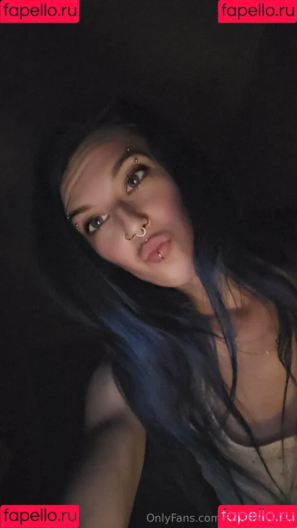 x_moonbaby / x_moonbabyy Onlyfans Photo Gallery 