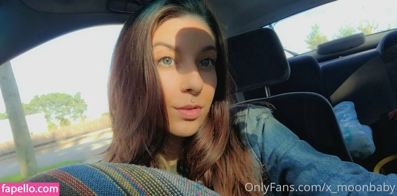 x_moonbaby / x_moonbabyy Onlyfans Photo Gallery 