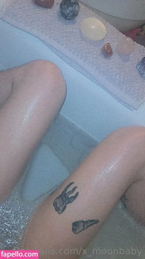 x_moonbaby / x_moonbabyy Onlyfans Photo Gallery 
