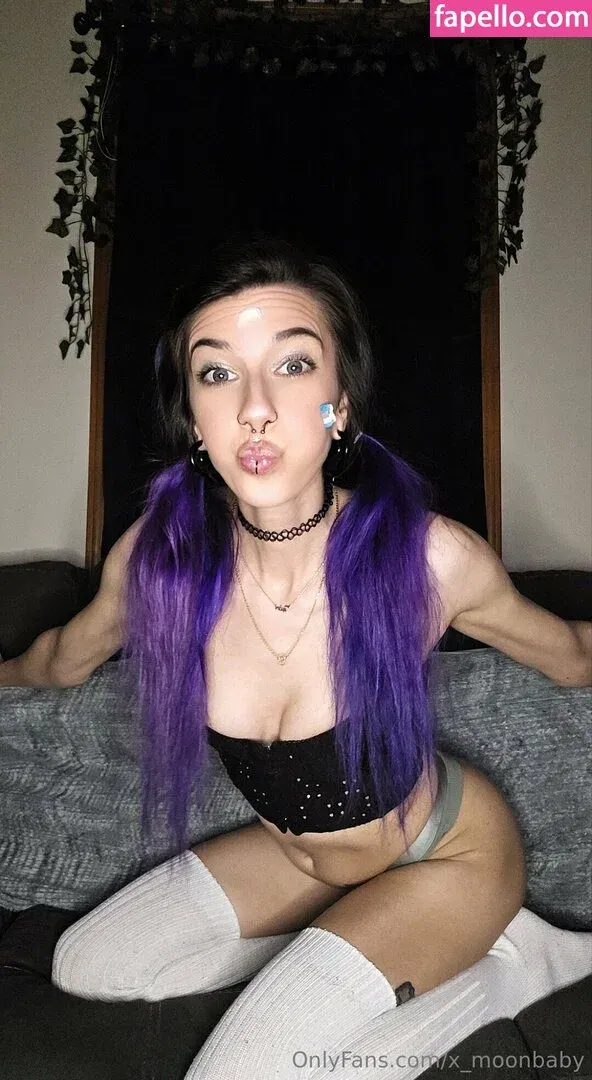 x_moonbaby / x_moonbabyy Onlyfans Photo Gallery 