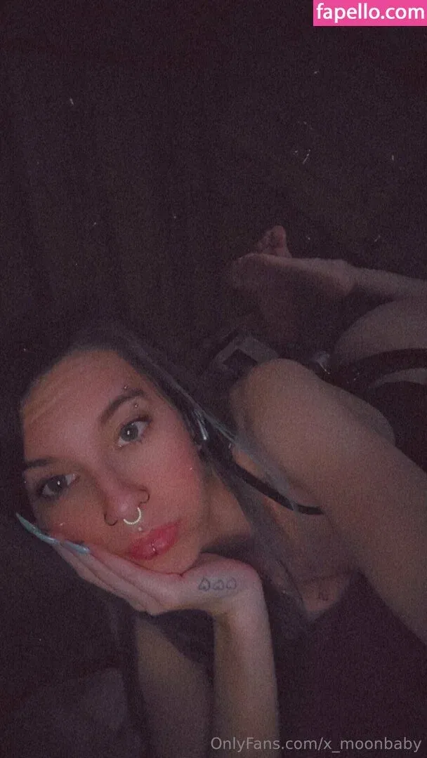 x_moonbaby / x_moonbabyy Onlyfans Photo Gallery 
