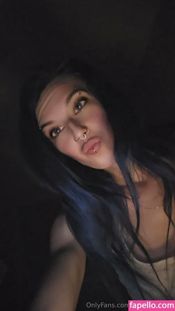 x_moonbaby / x_moonbabyy Onlyfans Photo Gallery 