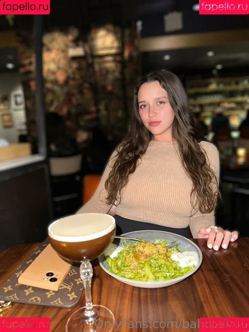 Liivvxo / Liv / babbyliv36 Onlyfans Photo Gallery 