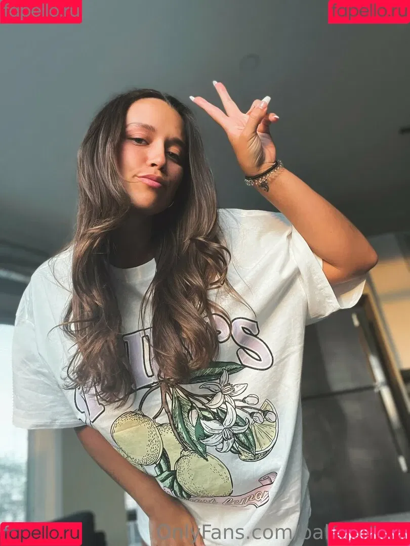 Liivvxo / Liv / babbyliv36 Onlyfans Photo Gallery 