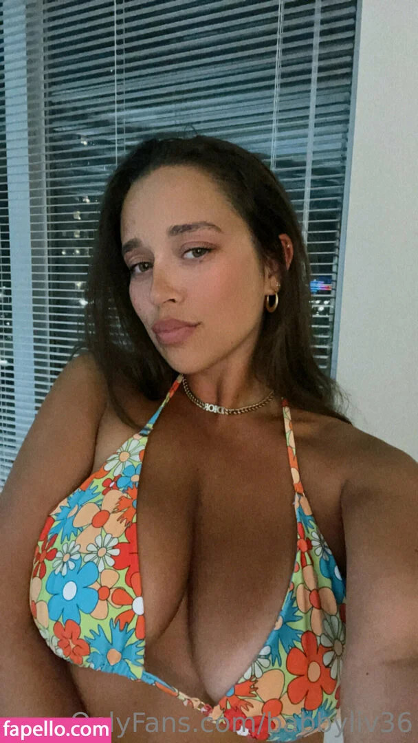 Liivvxo / Liv / babbyliv36 Onlyfans Photo Gallery 