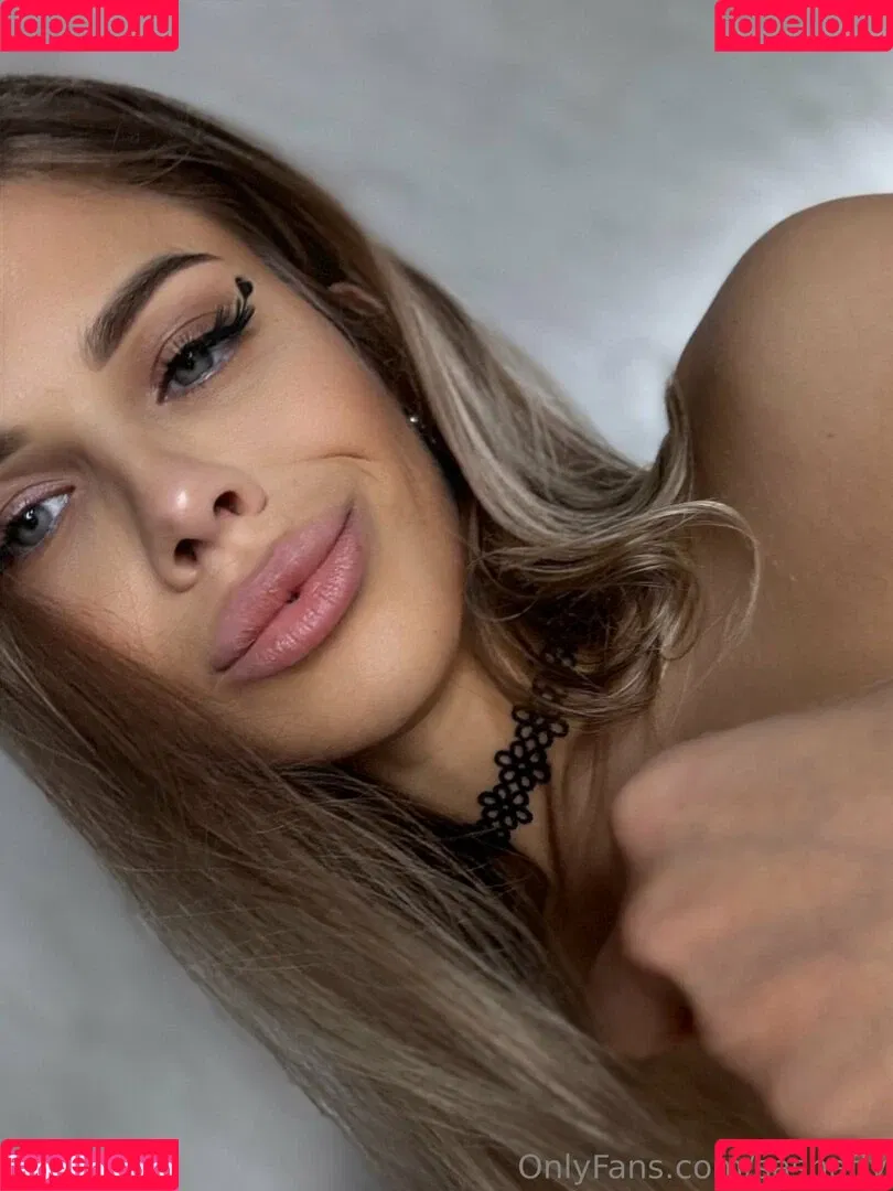 sashafly / shasa_fly Onlyfans Photo Gallery 