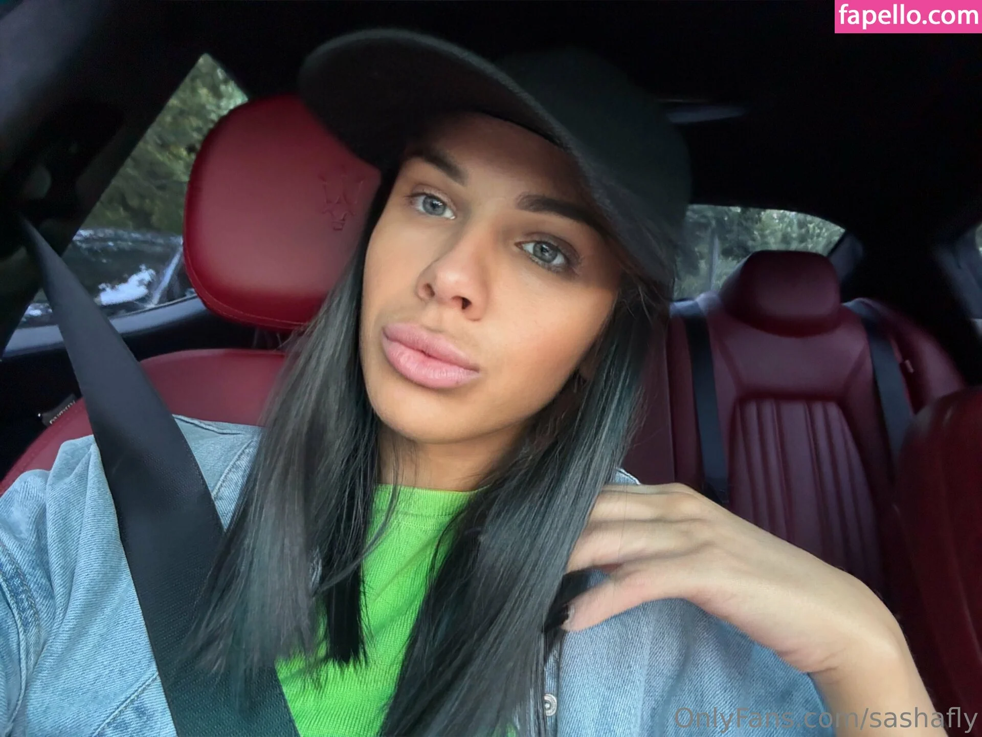 sashafly / shasa_fly Onlyfans Photo Gallery 