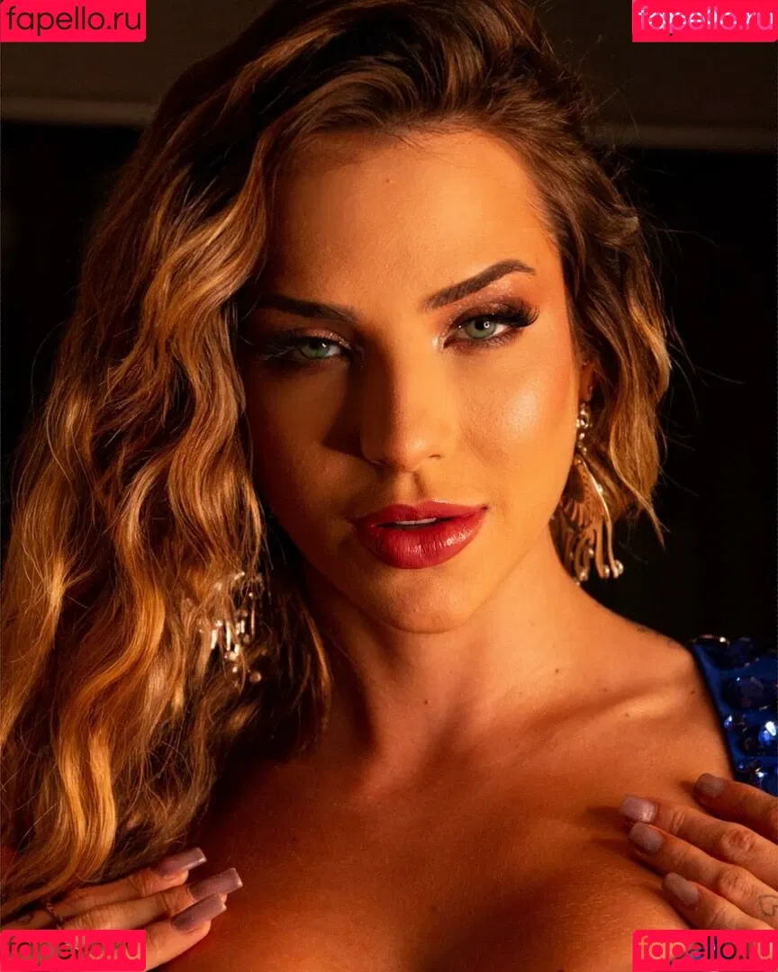 Gabi Martins / gabimartins / gabrielamartins20 Onlyfans Photo Gallery 