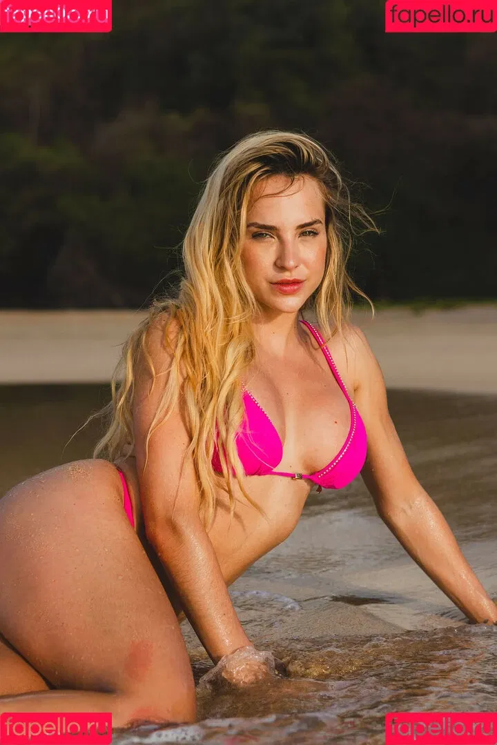 Gabi Martins / gabimartins / gabrielamartins20 Onlyfans Photo Gallery 