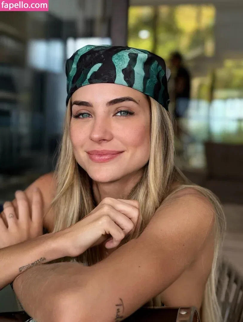 Gabi Martins / gabimartins / gabrielamartins20 Onlyfans Photo Gallery 