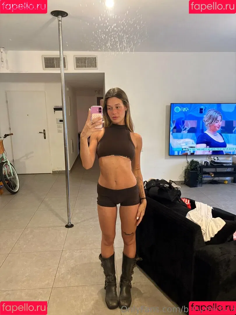 babymichali / michitomes22 Onlyfans Photo Gallery 