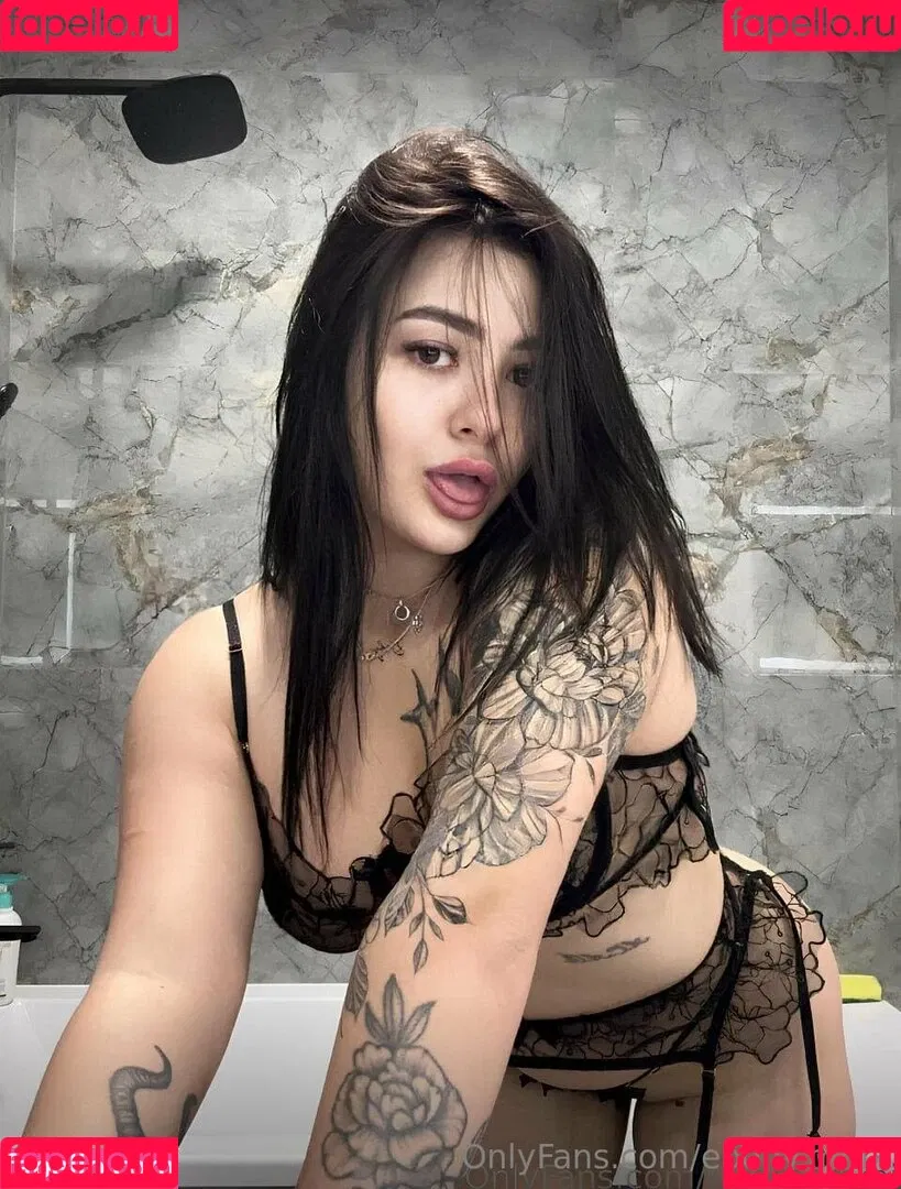 ebony.k_minxhairboutique / ebony.minx Onlyfans Photo Gallery 
