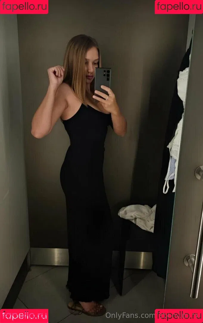 ebony.k_minxhairboutique / ebony.minx Onlyfans Photo Gallery 