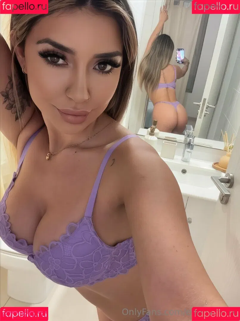 ebony.k_minxhairboutique / ebony.minx Onlyfans Photo Gallery 
