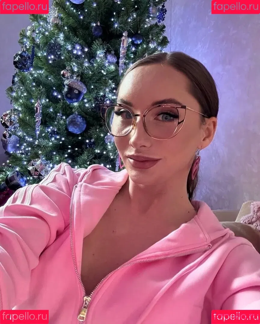 Eva Borisova / Eva_Borisova / groobytgirl / https: Onlyfans Photo Gallery 
