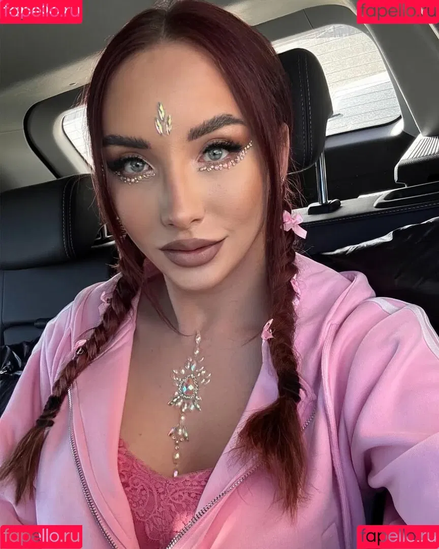 Eva Borisova / Eva_Borisova / groobytgirl / https: Onlyfans Photo Gallery 