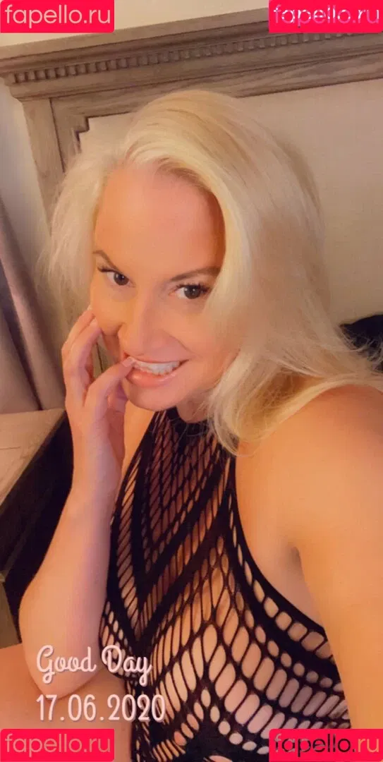Tammy Sytch / wwehofersunny Onlyfans Photo Gallery 