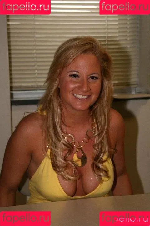 Tammy Sytch / wwehofersunny Onlyfans Photo Gallery 