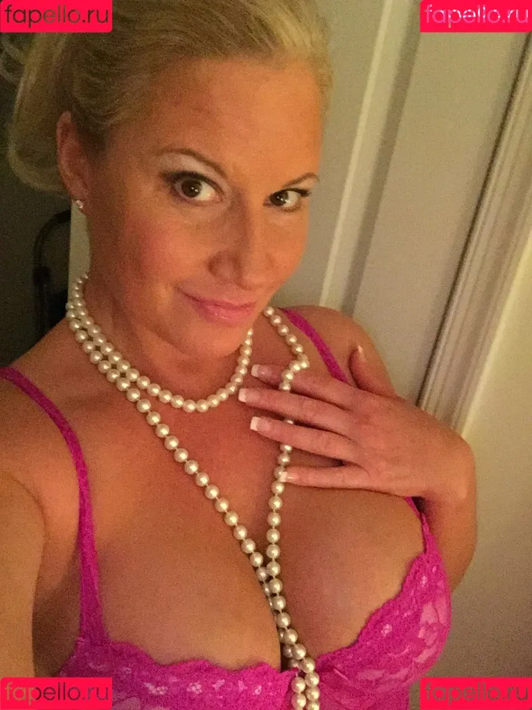 Tammy Sytch / wwehofersunny Onlyfans Photo Gallery 