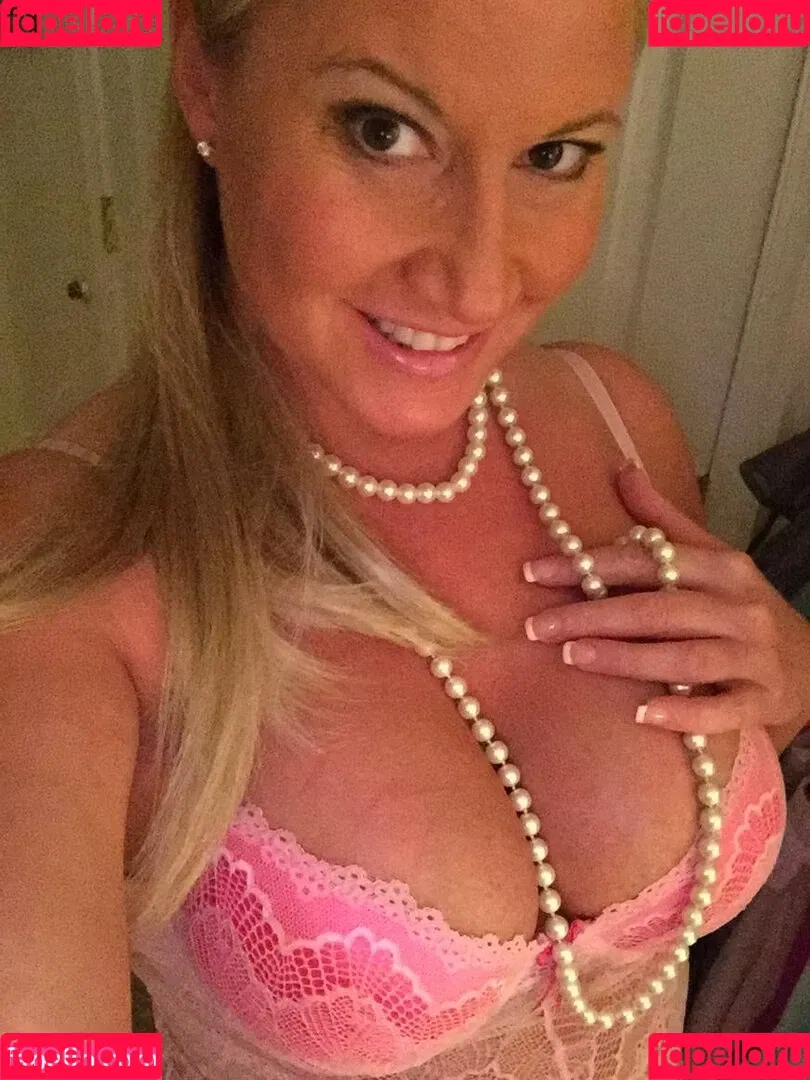 Tammy Sytch / wwehofersunny Onlyfans Photo Gallery 