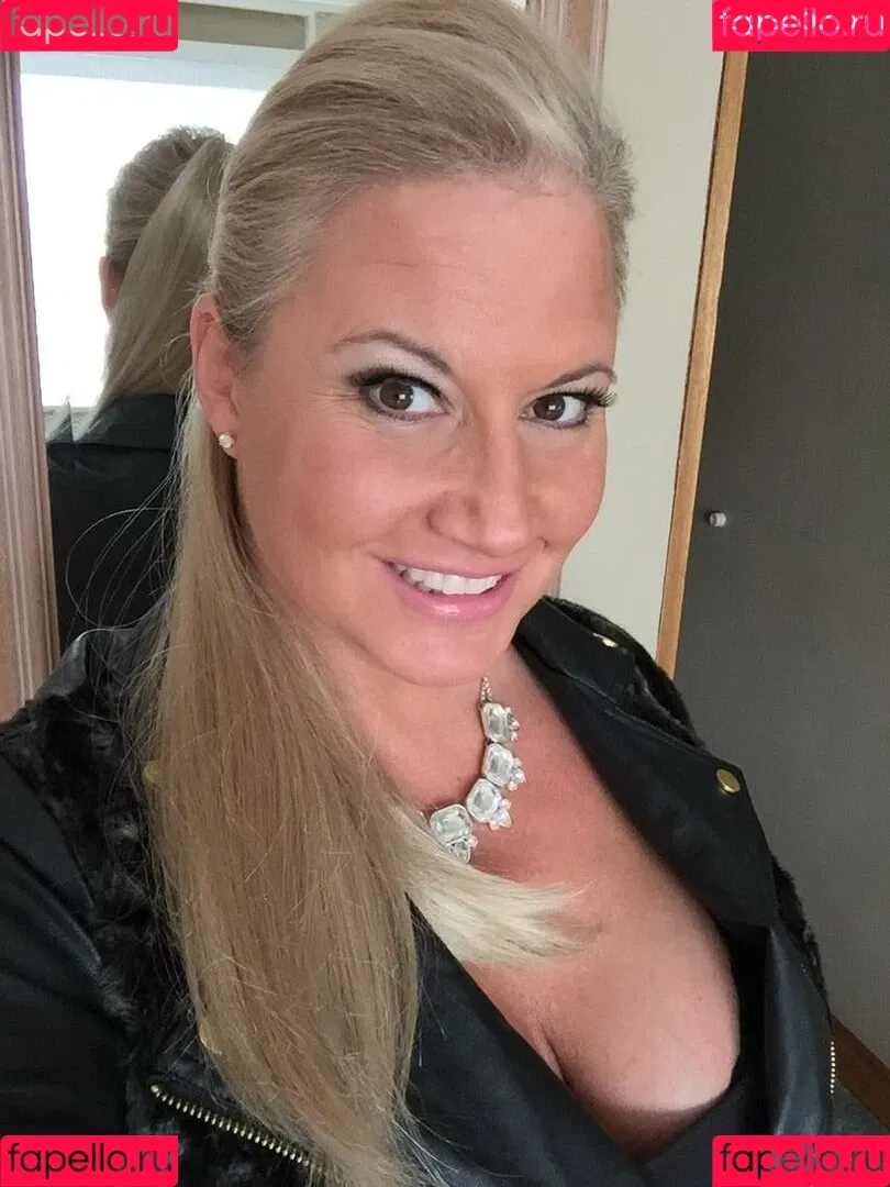 Tammy Sytch / wwehofersunny Onlyfans Photo Gallery 