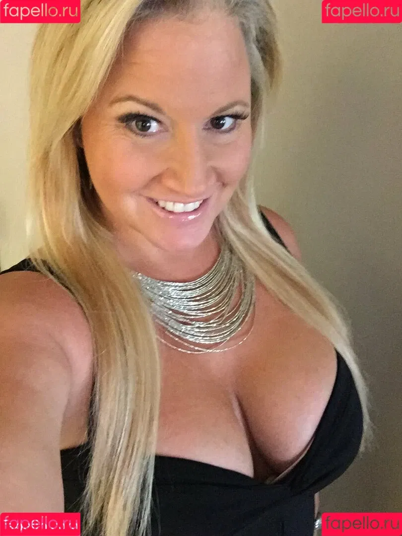 Tammy Sytch / wwehofersunny Onlyfans Photo Gallery 