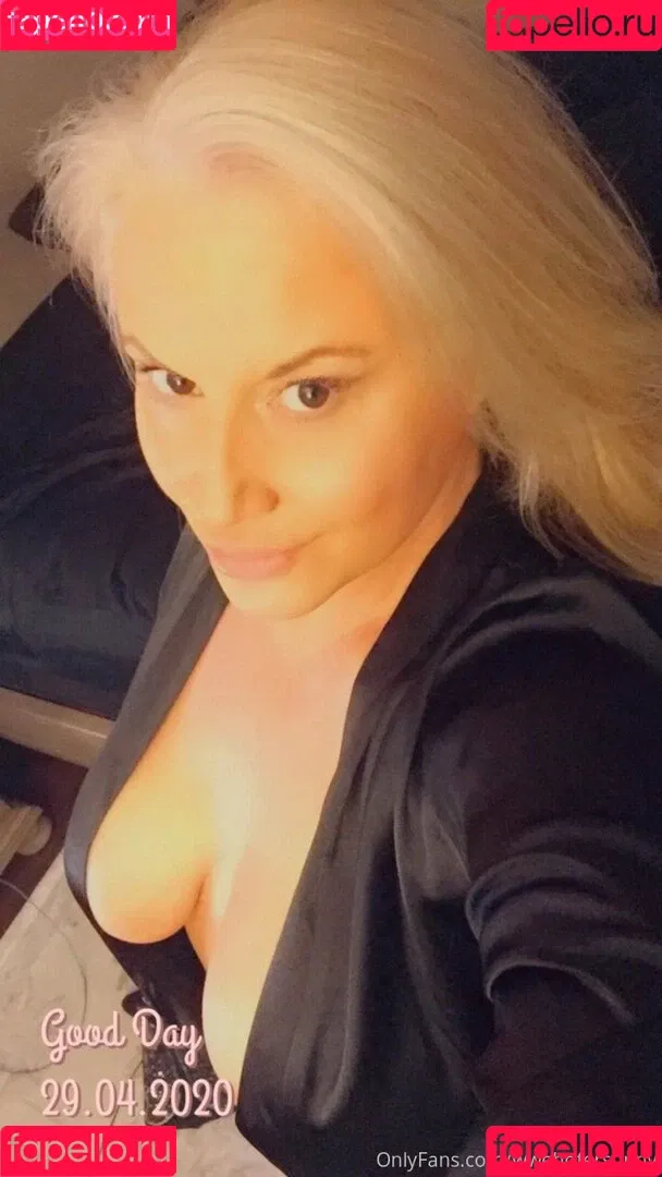 Tammy Sytch / wwehofersunny Onlyfans Photo Gallery 