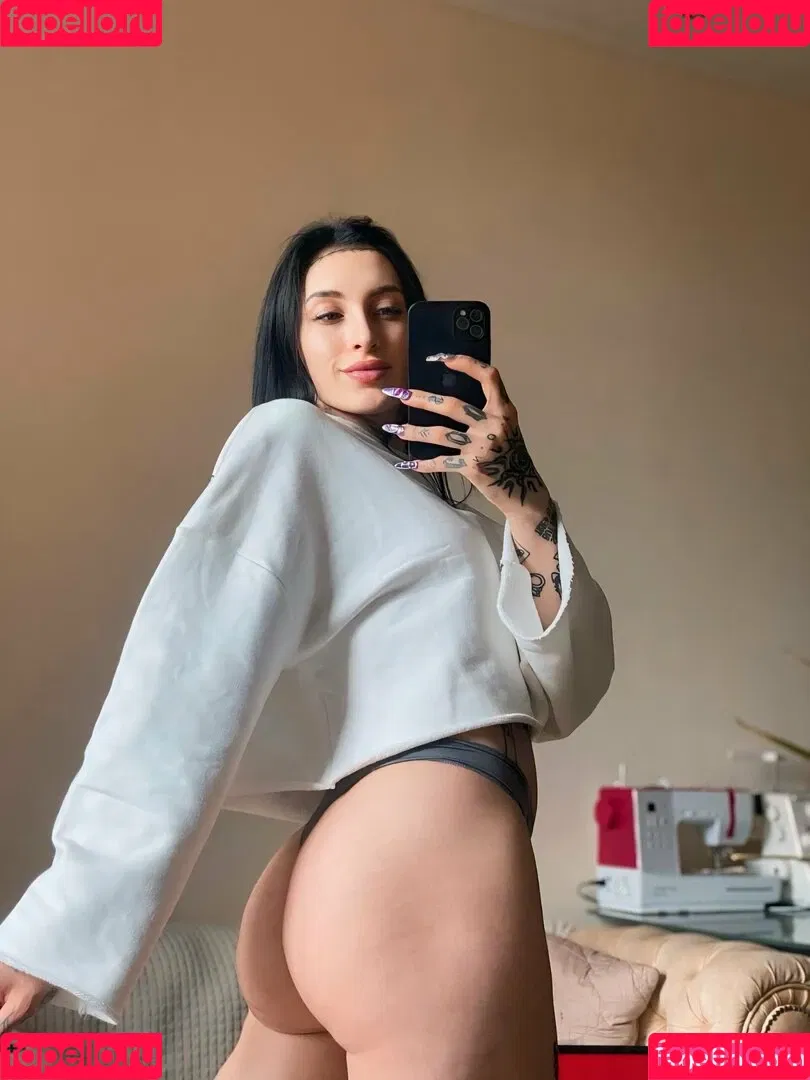 sarah_black_prvt / sarah_blackk / sarahhblackk Onlyfans Photo Gallery 