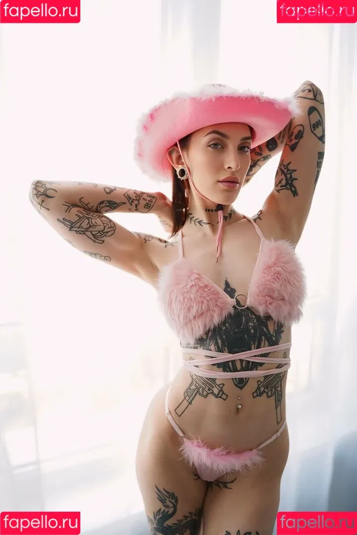 sarah_black_prvt / sarah_blackk / sarahhblackk Onlyfans Photo Gallery 