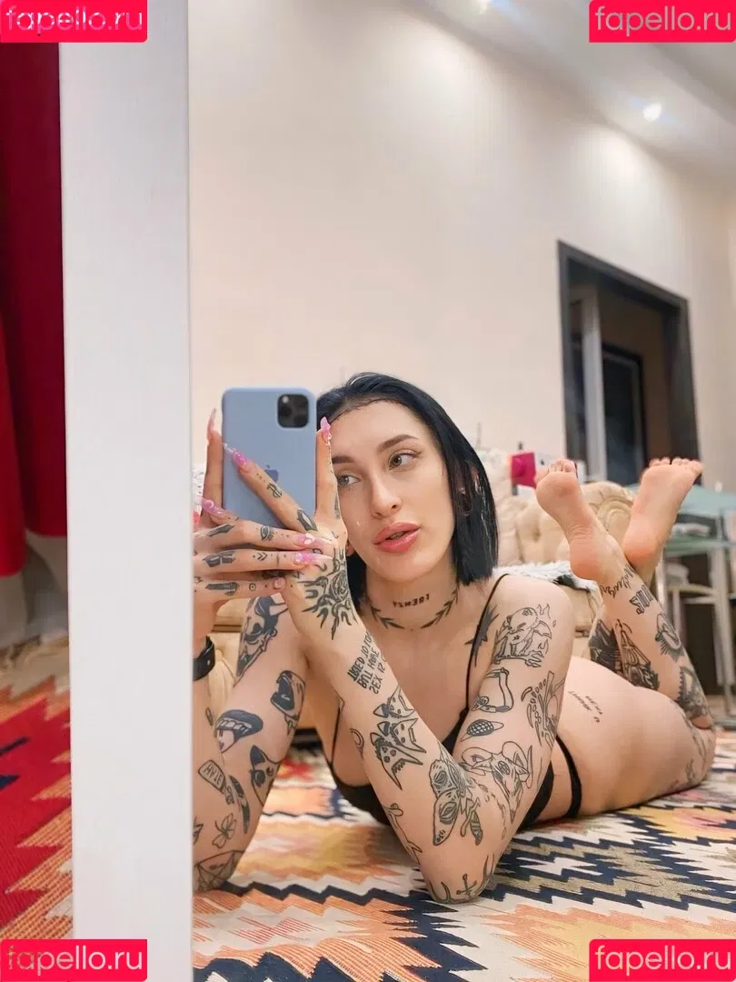 sarah_black_prvt / sarah_blackk / sarahhblackk Onlyfans Photo Gallery 