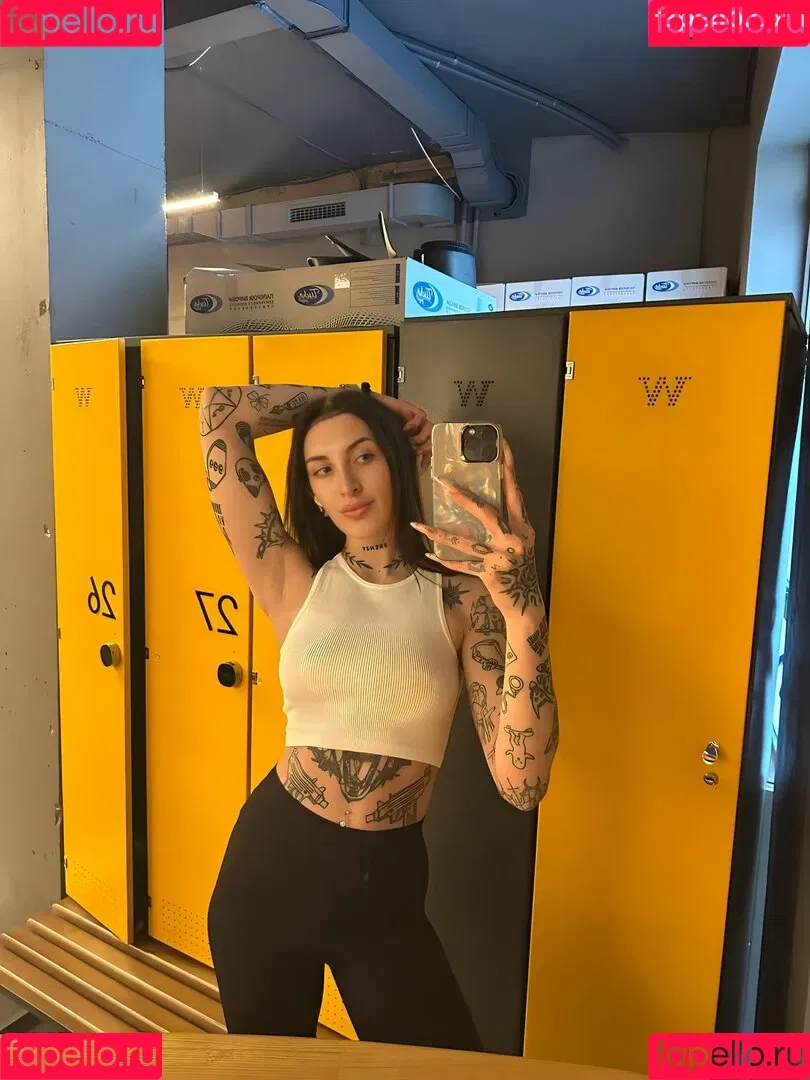 sarah_black_prvt / sarah_blackk / sarahhblackk Onlyfans Photo Gallery 