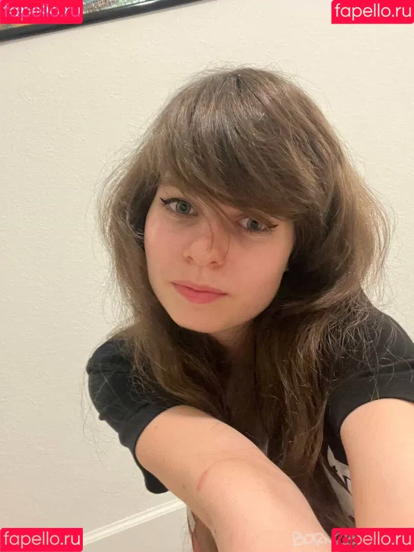 born2bscene / https: / scenegirlaya Onlyfans Photo Gallery 