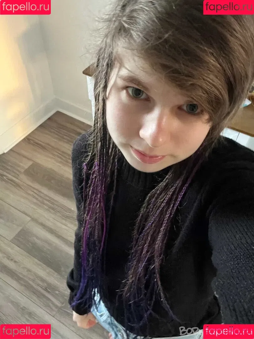 born2bscene / https: / scenegirlaya Onlyfans Photo Gallery 