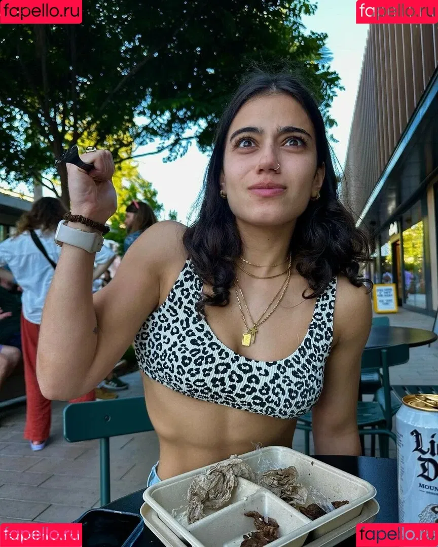 Sara Saffari / sara_saffari / sarasaffari__ Onlyfans Photo Gallery 