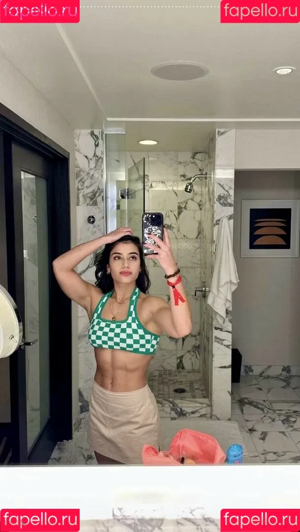 Sara Saffari / sara_saffari / sarasaffari__ Onlyfans Photo Gallery 