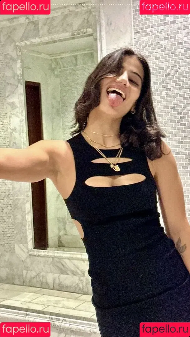 Sara Saffari / sara_saffari / sarasaffari__ Onlyfans Photo Gallery 