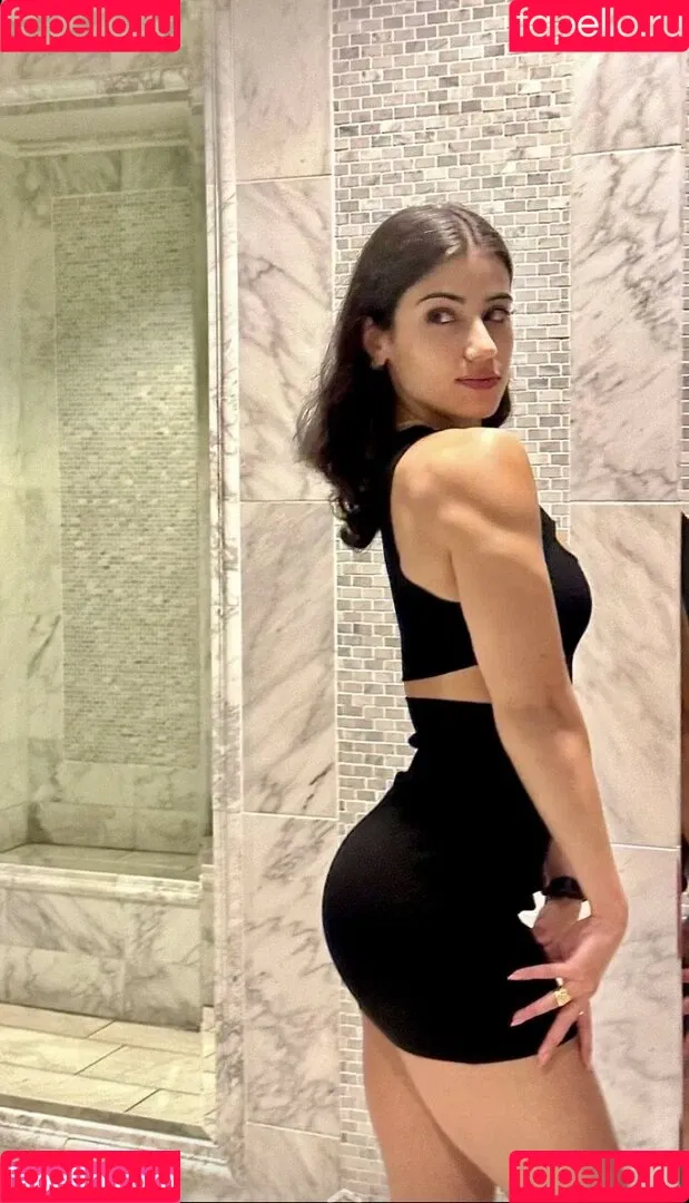 Sara Saffari / sara_saffari / sarasaffari__ Onlyfans Photo Gallery 