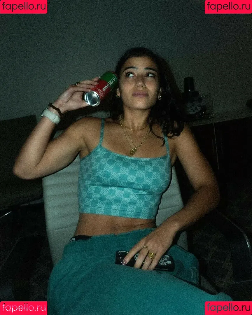 Sara Saffari / sara_saffari / sarasaffari__ Onlyfans Photo Gallery 