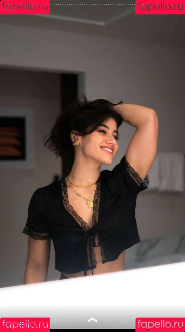 Sara Saffari / sara_saffari / sarasaffari__ Onlyfans Photo Gallery 
