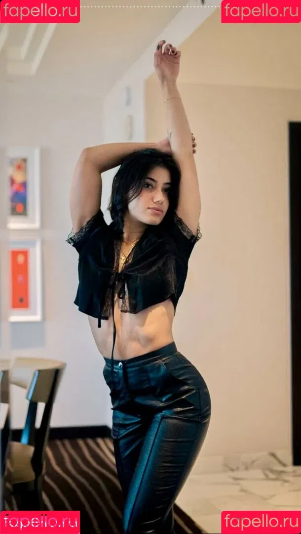 Sara Saffari / sara_saffari / sarasaffari__ Onlyfans Photo Gallery 