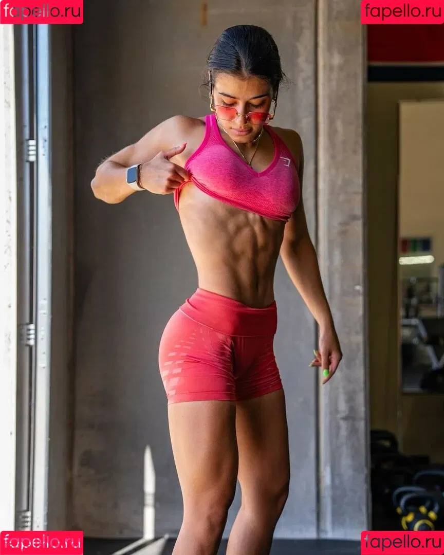 Sara Saffari / sara_saffari / sarasaffari__ Onlyfans Photo Gallery 
