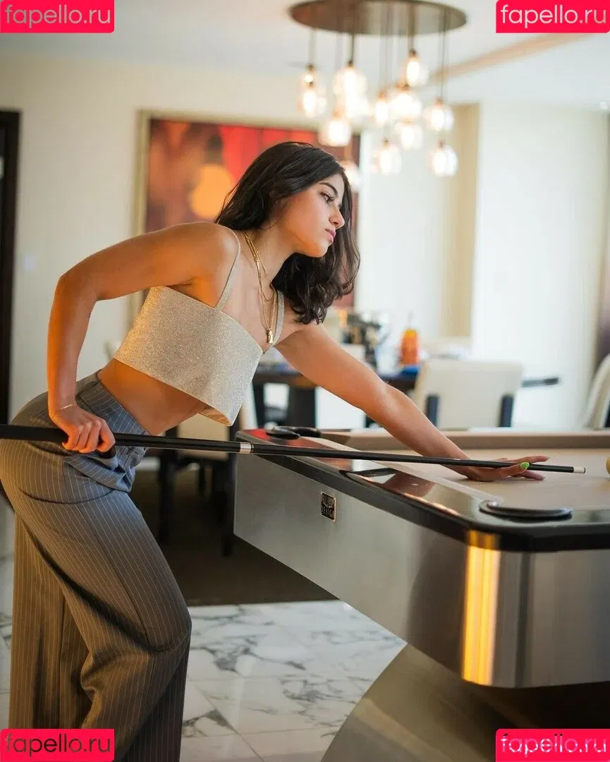 Sara Saffari / sara_saffari / sarasaffari__ Onlyfans Photo Gallery 