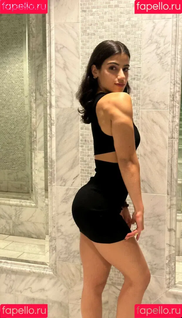 Sara Saffari / sara_saffari / sarasaffari__ Onlyfans Photo Gallery 