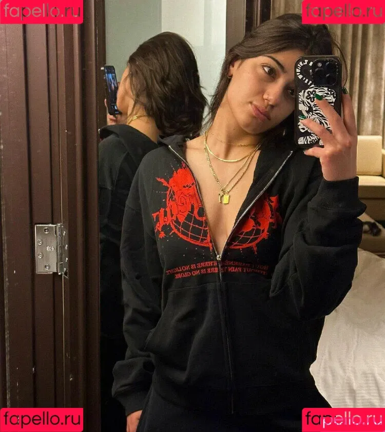 Sara Saffari / sara_saffari / sarasaffari__ Onlyfans Photo Gallery 